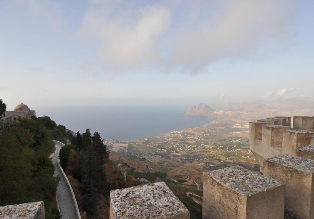 Semplice Bnb Bonagia Valderice Rum bild